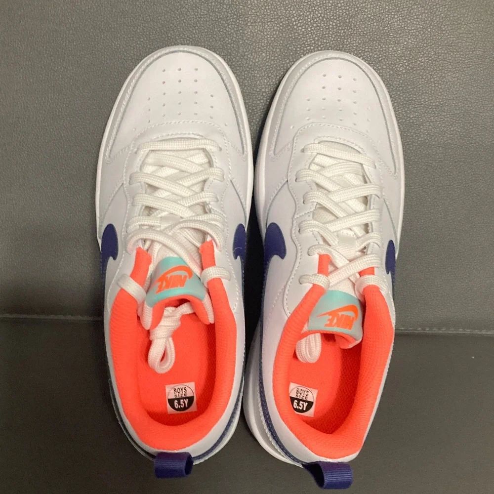 Nike Court Borough Low 2